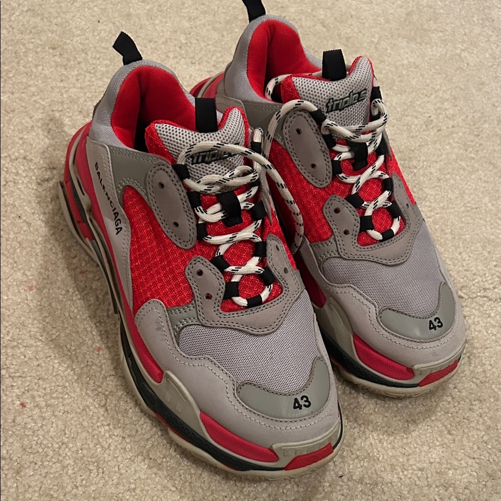 Balenciaga Men's TRIPLE S Red and Gray  SNEAKERS Red and Gray